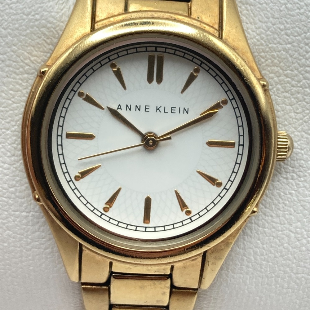 Anne Klein Womens Watch 28mm Gold Tone Matte White Dial WR New Battery SMALL 6"